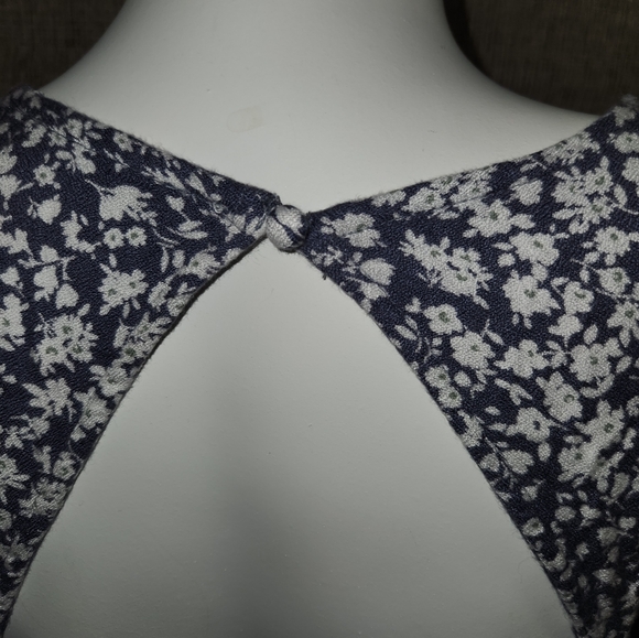 Abercrombie romper - Picture 6 of 7